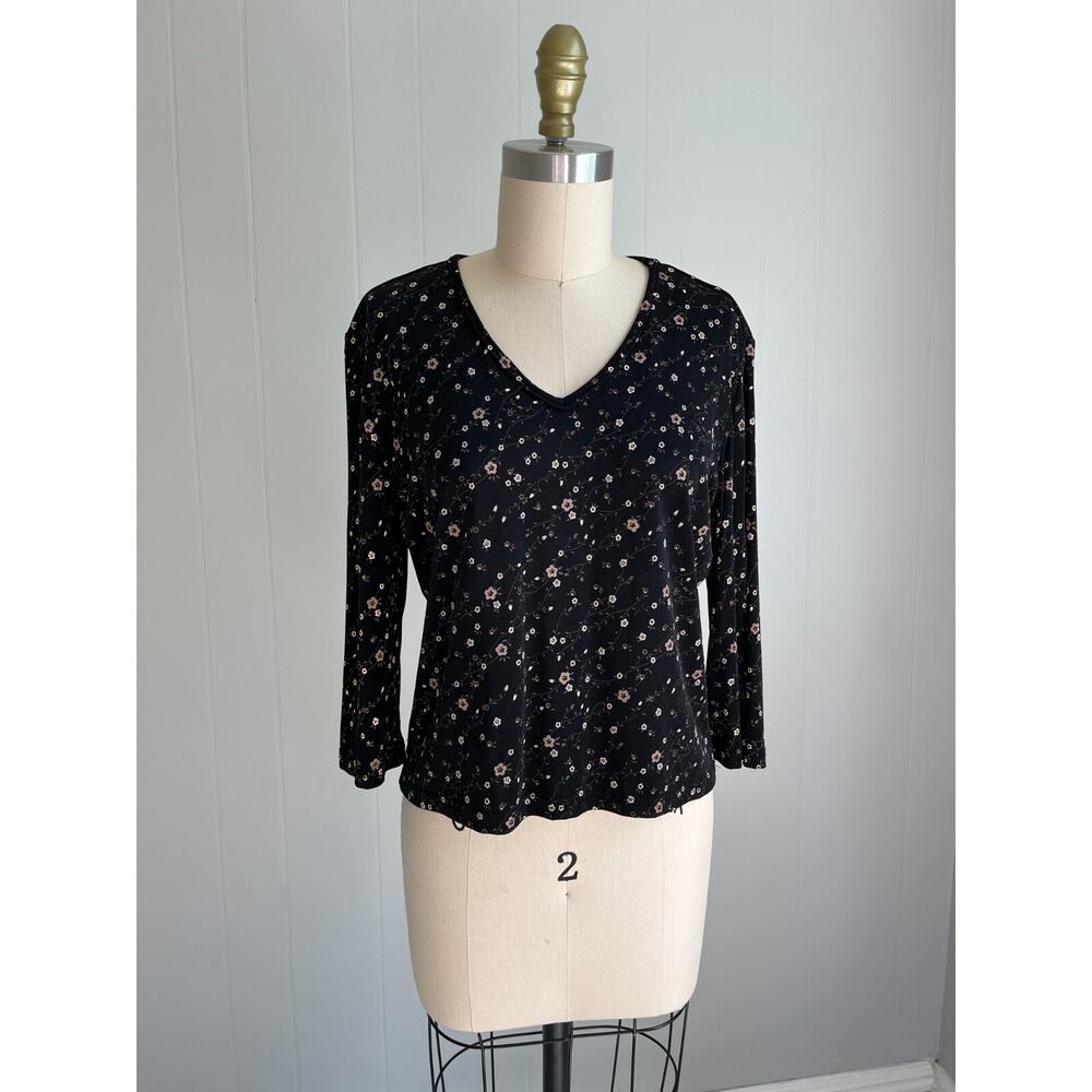 Vintage Y2K Black‎ Floral Baby Tee Top Petite Medium Whimsigoth Stretchy Grunge